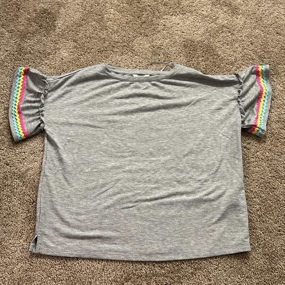 Crown&Ivy Lounge Set - Picture 2 of 5